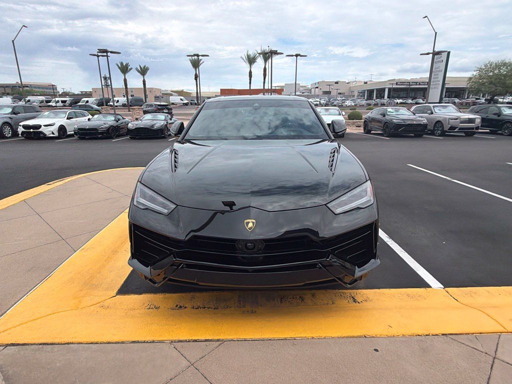 Used 2023 Lamborghini Urus S AWD/4WD image 7