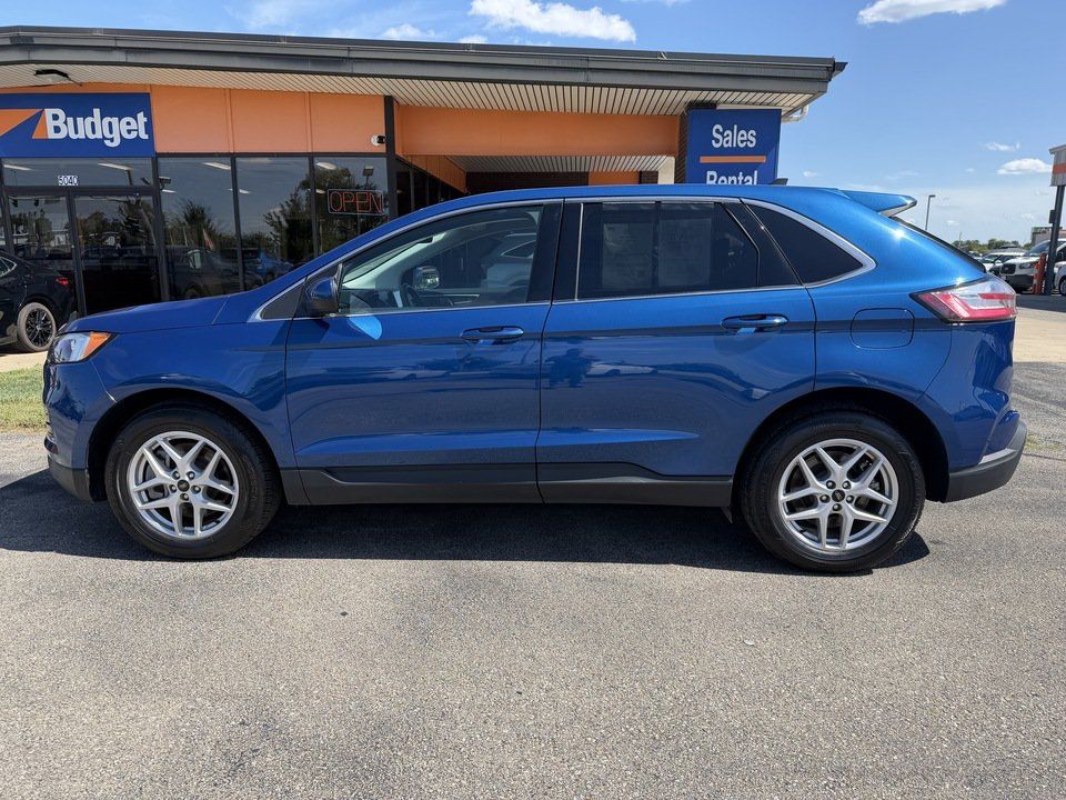Used 2024 Ford Edge SEL w/ Cargo Accessory Package AWD/4WD image 2