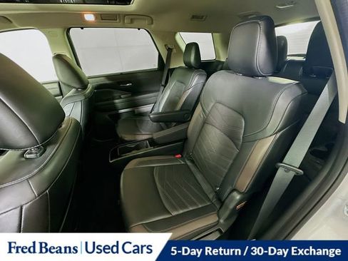 Used 2022 Nissan Pathfinder Platinum w/ Cargo Package image 28