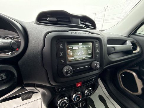 Used 2016 Jeep Renegade 75th Anniversary image 12