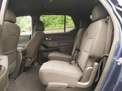 Certified 2023 Chevrolet Traverse LT AWD/4WD image 16