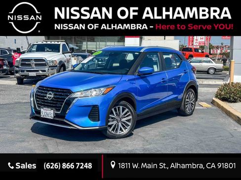 Certified 2023 Nissan Kicks SV FWD image 1