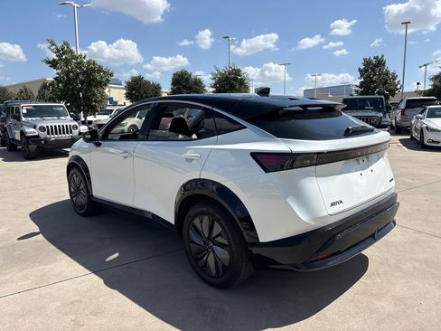 Used 2023 Nissan Ariya FWD image 7