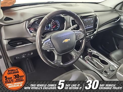Certified 2019 Chevrolet Traverse Premier w/ Driver Confidence II Package image 23