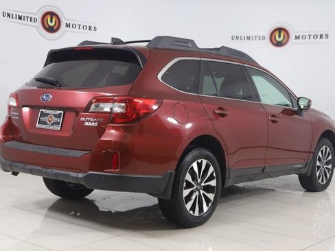 Used 2017 Subaru Outback 2.5i Limited AWD/4WD image 3