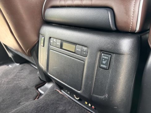 Used 2016 INFINITI QX80 Limited image 19