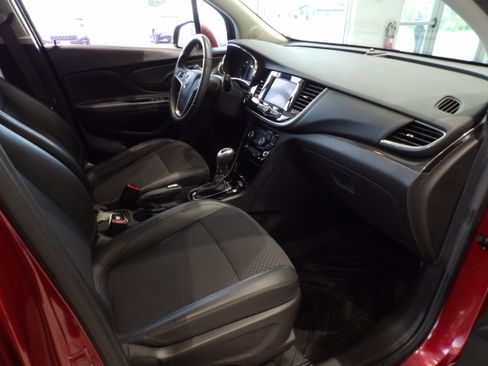 Used 2022 Buick Encore Preferred w/ Safety Package AWD/4WD image 23