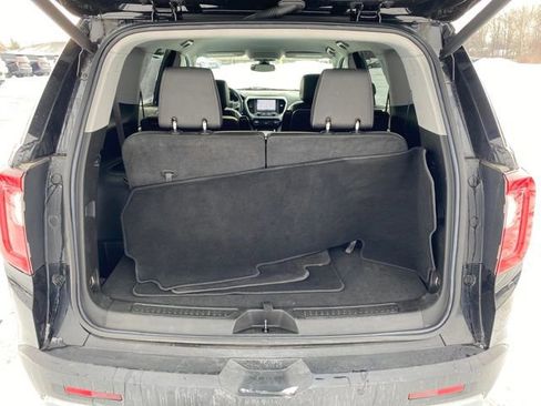 Certified 2023 GMC Acadia SLT image 21