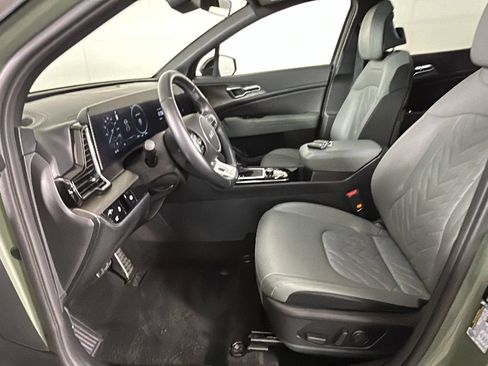 Used 2024 Kia Sportage X-Pro AWD/4WD image 12