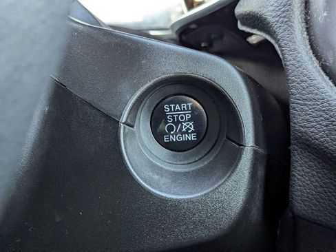 Used 2018 Jeep Compass Sport image 20