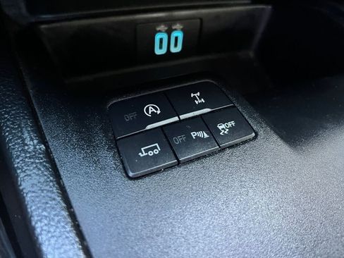 Used 2019 Ford Ranger XLT w/ Equipment Group 302A Luxury RWD image 21