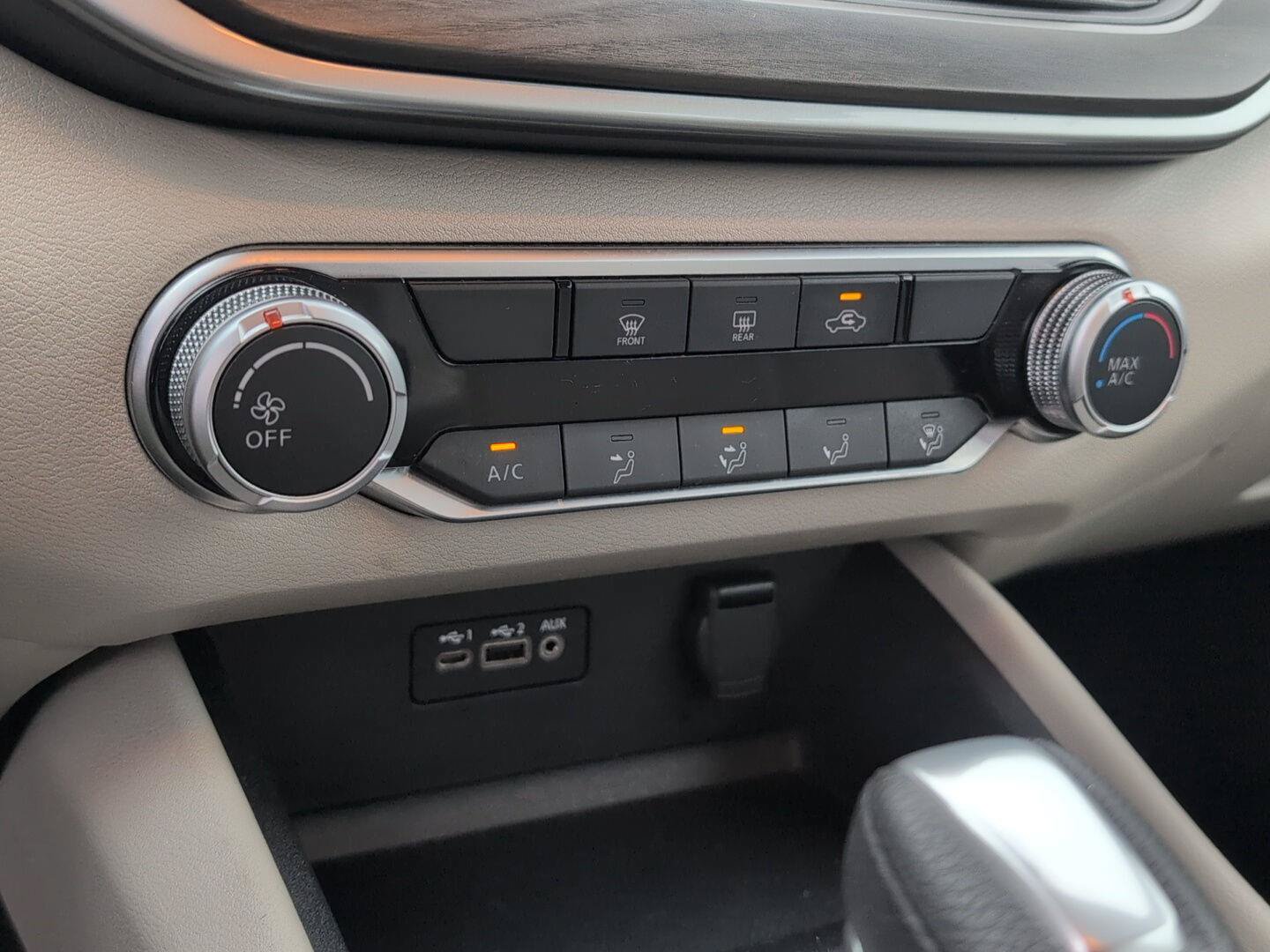 Used 2025 Nissan Altima 2.5 SV FWD image 29