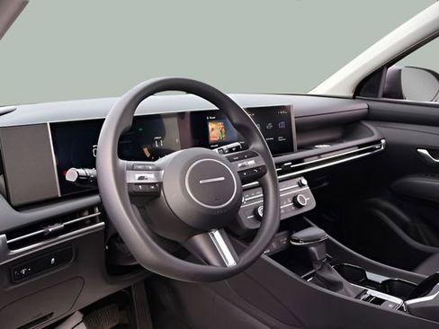 Used 2026 Hyundai Tucson SE image 11