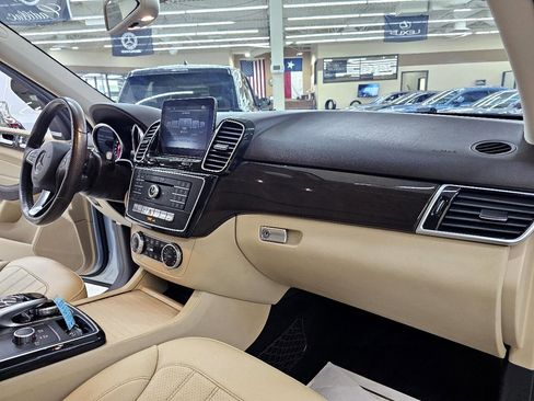 Used 2017 Mercedes-Benz GLE 350 w/ Premium 1 Package image 23