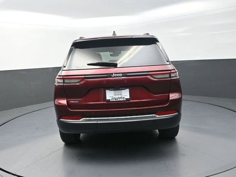 Used 2024 Jeep Grand Cherokee Limited 4xe w/ Trailer Tow Package AWD/4WD image 9