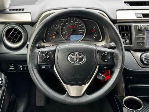 Used 2015 Toyota RAV4 LE image 16