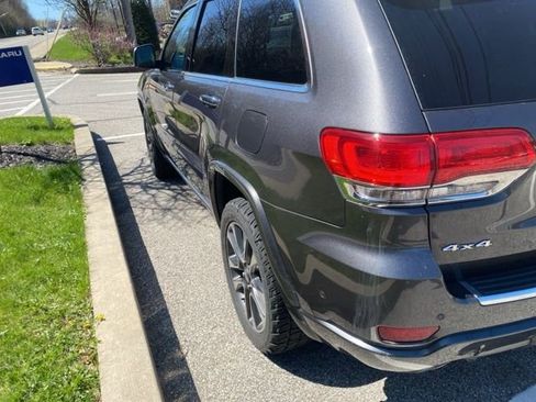 Used 2018 Jeep Grand Cherokee Overland image 10
