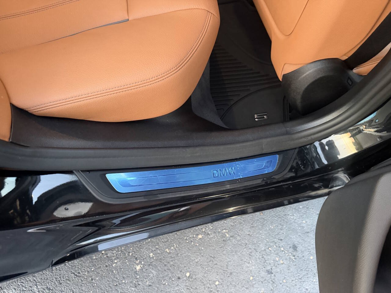 Used 2020 BMW 530i w/ Convenience Package RWD image 34