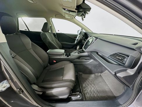 Used 2025 Subaru Outback Premium image 29
