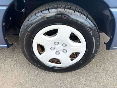 Used 2006 Ford Freestar SE FWD image 20