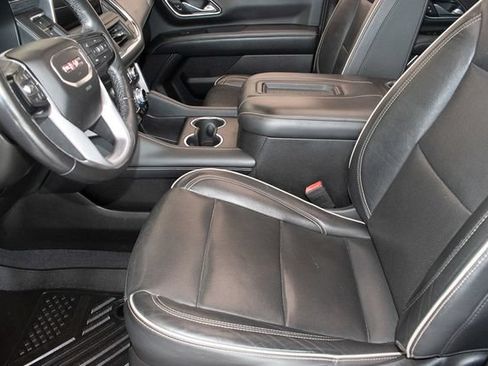 Used 2021 GMC Yukon XL SLT w/ SLT Luxury Plus Package RWD image 23