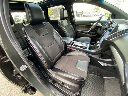 Used 2022 Ford Edge ST w/ Equipment Group 401A AWD/4WD image 28