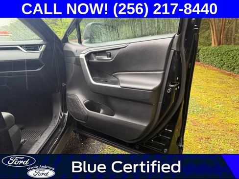 Used 2021 Toyota RAV4 XLE FWD image 24