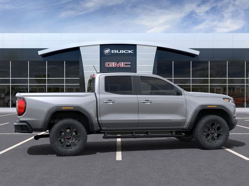 New 2025 GMC Canyon Elevation w/ Convenience Package image 40