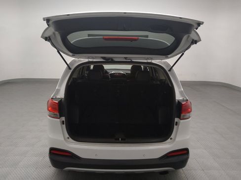 Used 2017 Kia Sorento EX FWD image 29