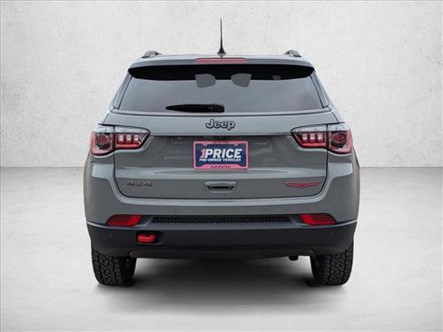 Used 2022 Jeep Compass Trailhawk w/ Trailhawk Convenience Group image 6