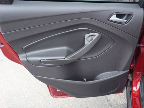 Used 2018 Ford Escape SE image 28