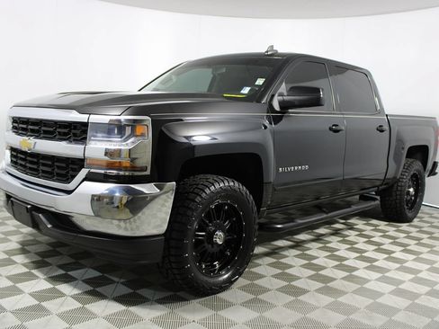 Used 2016 Chevrolet Silverado 1500 LT RWD image 4
