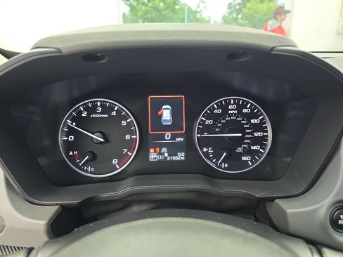 Used 2024 Subaru Crosstrek 2.5i Limited w/ Crosstrek Mirror Package AWD/4WD image 18