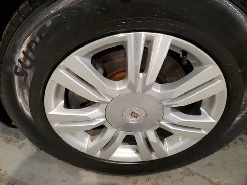 Used 2016 Cadillac SRX Luxury w/ Driver Awareness Package image 27