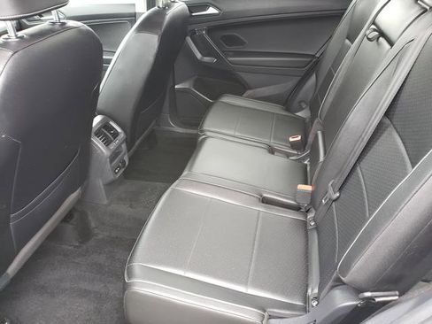 Used 2021 Volkswagen Tiguan SE AWD/4WD image 13