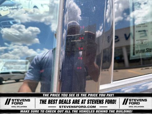 Used 2020 Ford Explorer XLT w/ Equipment Group 202A AWD/4WD image 14