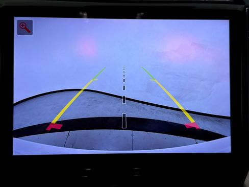 Used 2023 Jeep Grand Cherokee Limited image 16