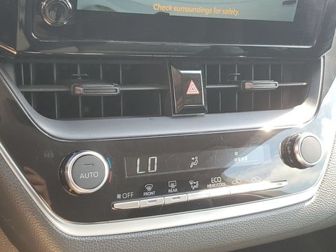Certified 2024 Toyota Corolla LE FWD image 28