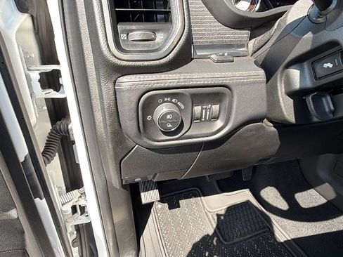 Used 2019 RAM 2500 Limited AWD/4WD image 32