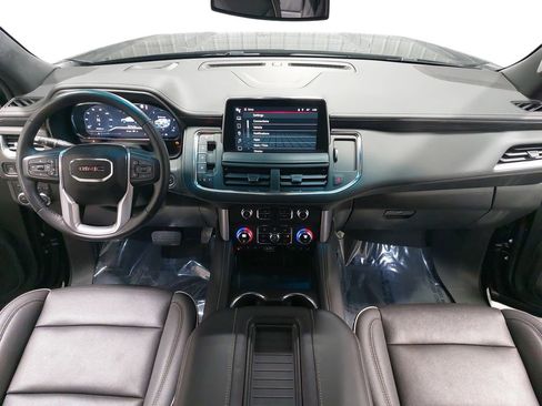 Used 2022 GMC Yukon SLT w/ SLT Luxury Package image 9