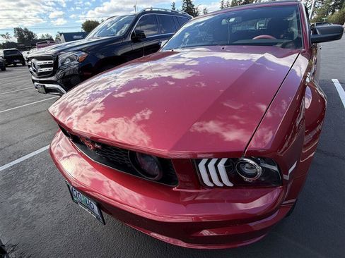 Used 2007 Ford Mustang GT RWD image 3
