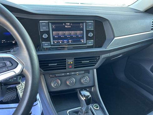 Used 2024 Volkswagen Jetta S image 19