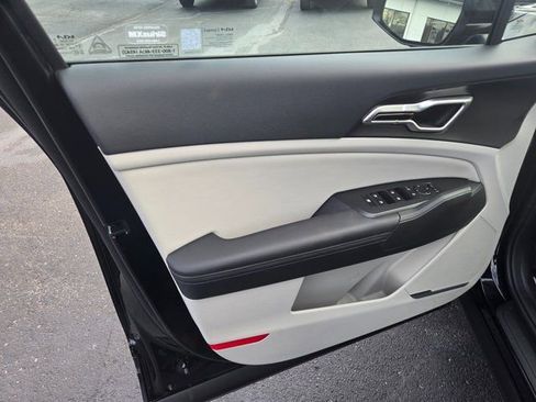 New 2026 Kia Sportage EX image 23