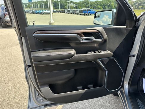 Used 2024 Chevrolet Silverado 1500 LT image 18