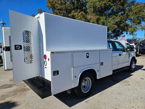 Used 2017 Ford F350 XL w/ Power Equipment Group image 6