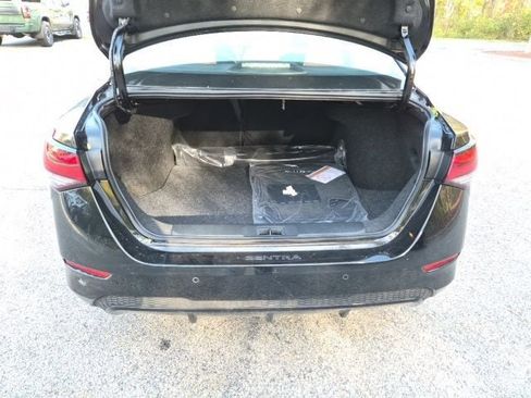 New 2025 Nissan Sentra SV w/ SV Premium Package image 10