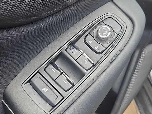 Used 2024 Subaru Outback Premium image 19