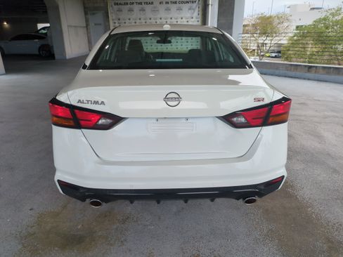 Used 2024 Nissan Altima 2.5 SR image 6