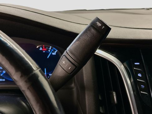 Used 2018 Cadillac Escalade Luxury image 25