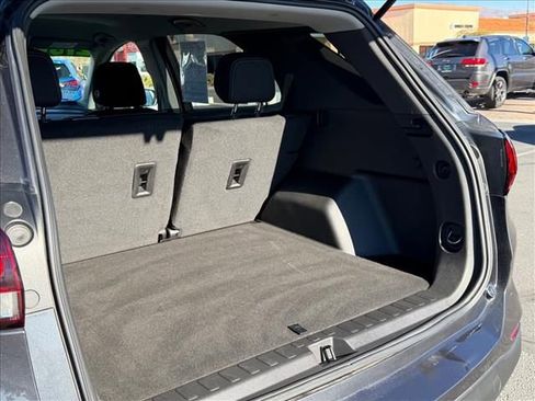 Certified 2022 Chevrolet Equinox LS w/ LS Convenience Package image 13